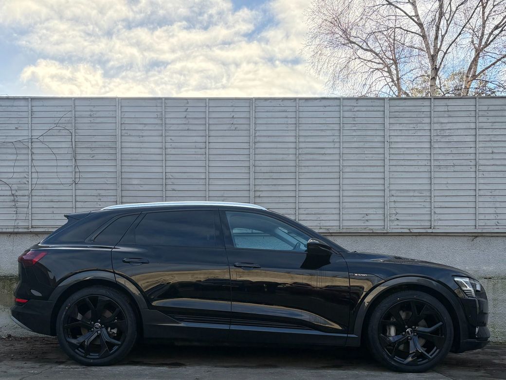 2021 Audi e-tron