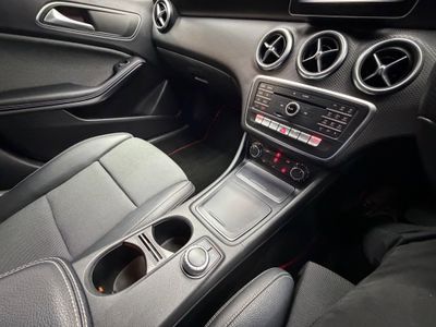 2016 Mercedes-Benz A 180