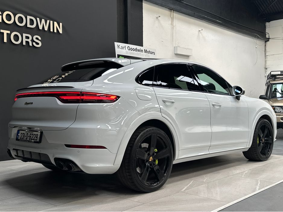 2023 Porsche Cayenne