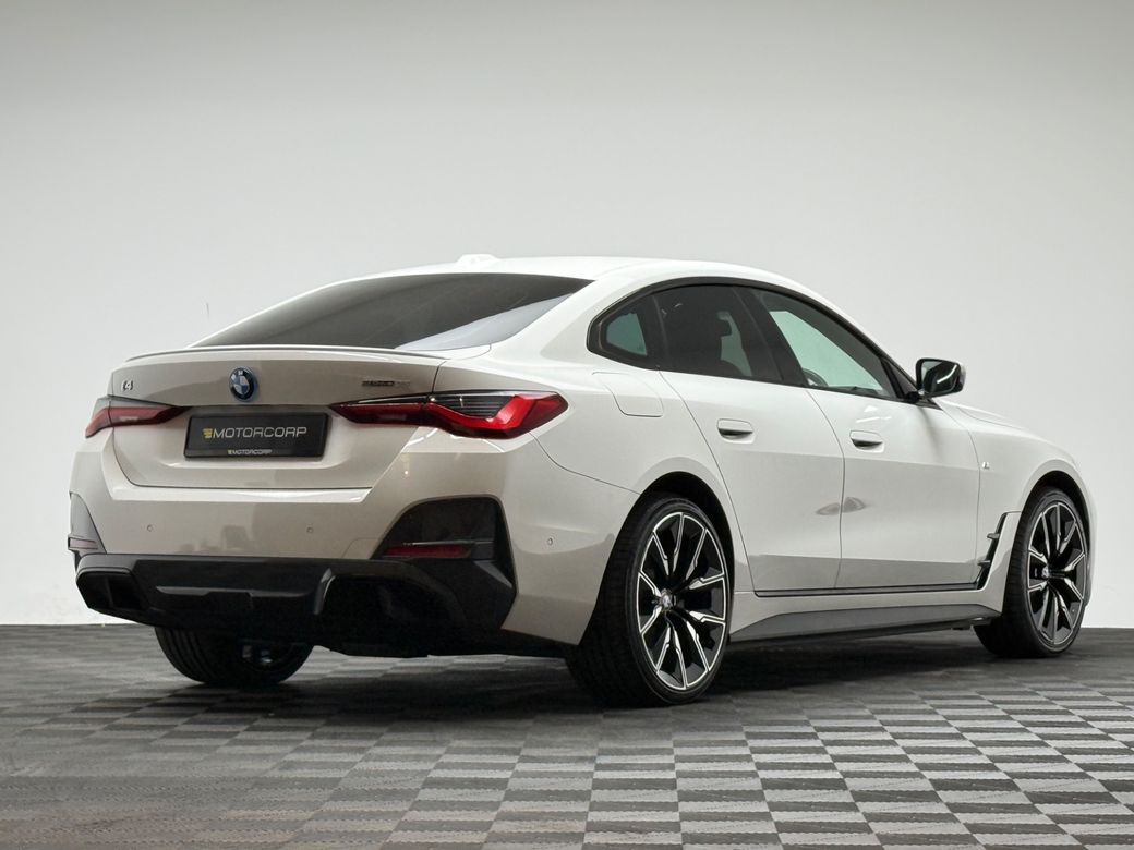 2024 BMW i4