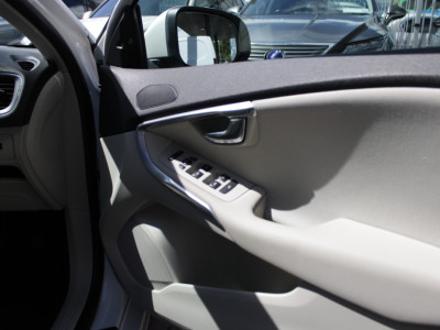 2016 Volvo V40