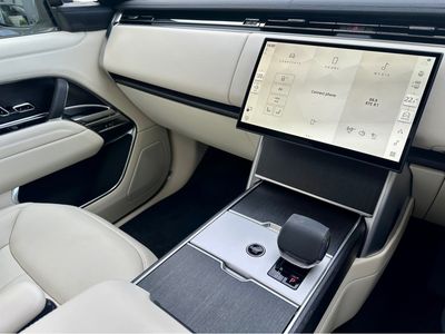 2025 Land Rover Range Rover