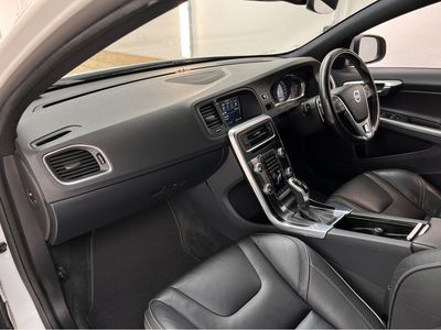 2016 Volvo V60