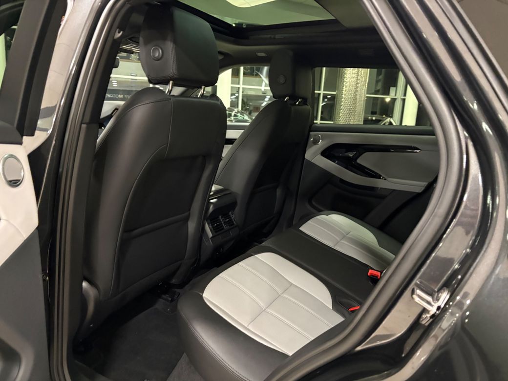 2026 Land Rover Range Rover Evoque