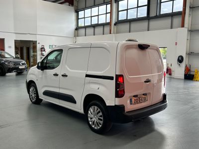2021 Peugeot Partner