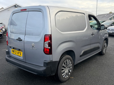 2022 Peugeot Partner