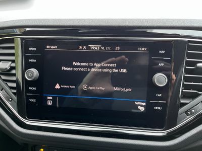 2022 Volkswagen T-Roc