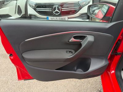 2015 Volkswagen Polo