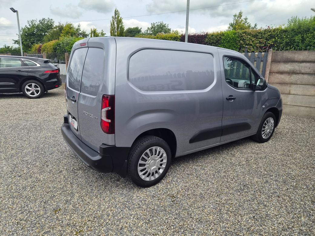 2021 Toyota Proace