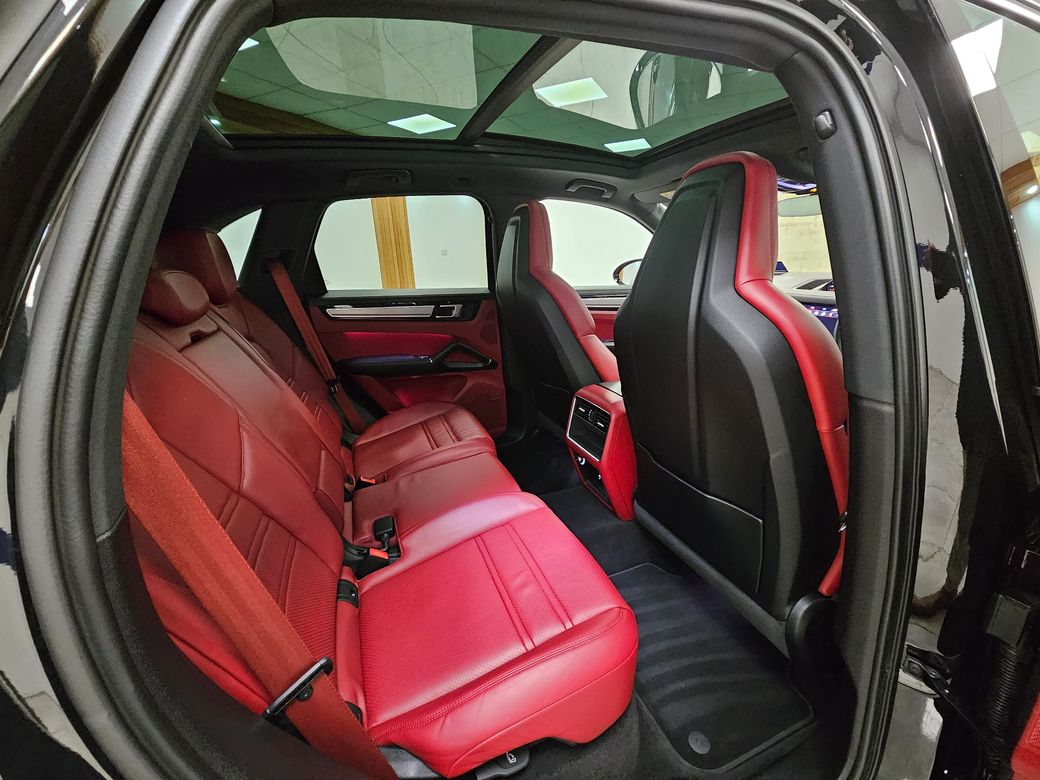 2023 Porsche Cayenne
