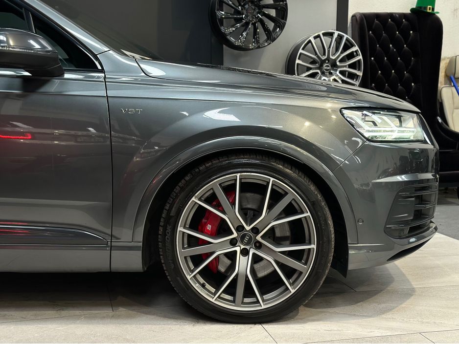 2017 Audi SQ7