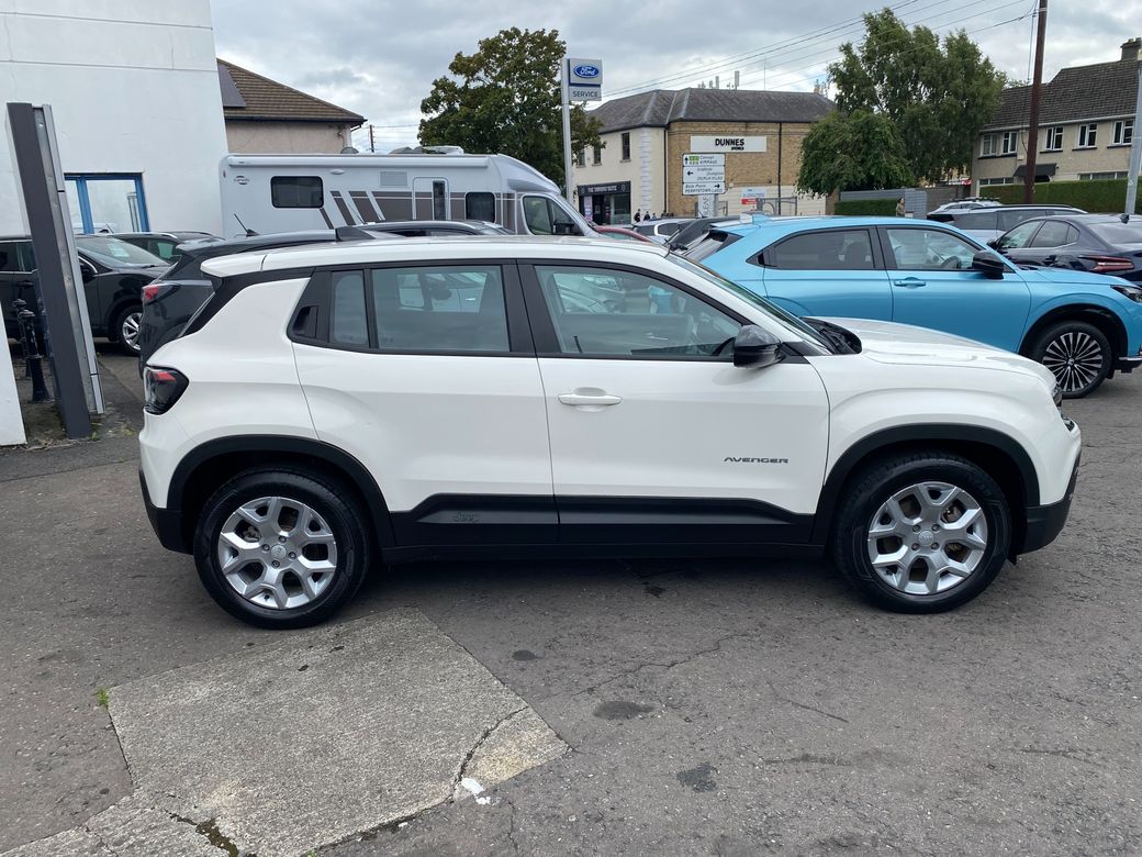 2025 Jeep Avenger