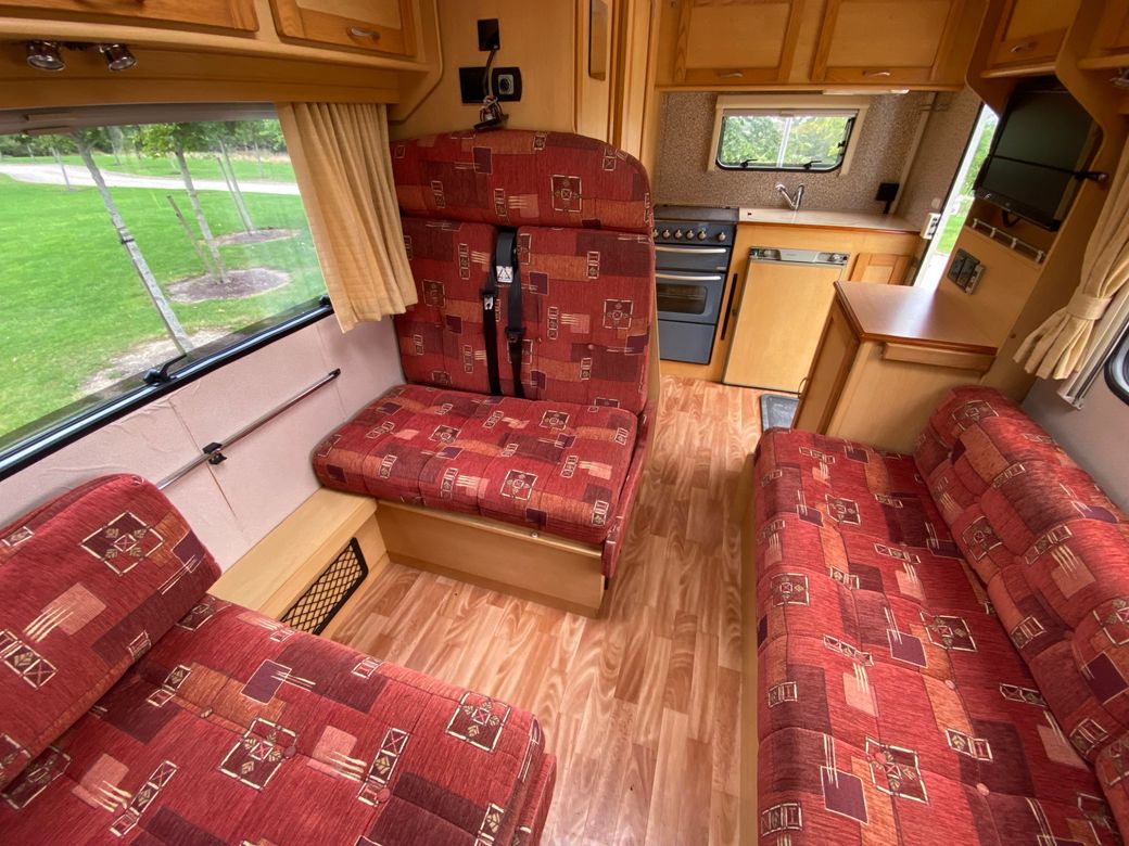 2005 ELDDIS SUNTOR 300 R.H.D 