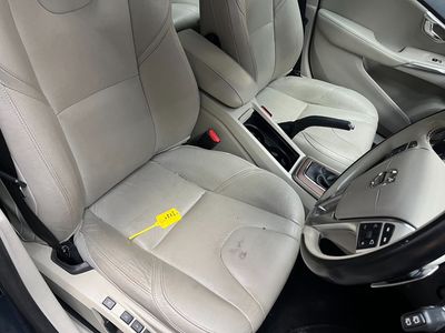2019 Volvo V40