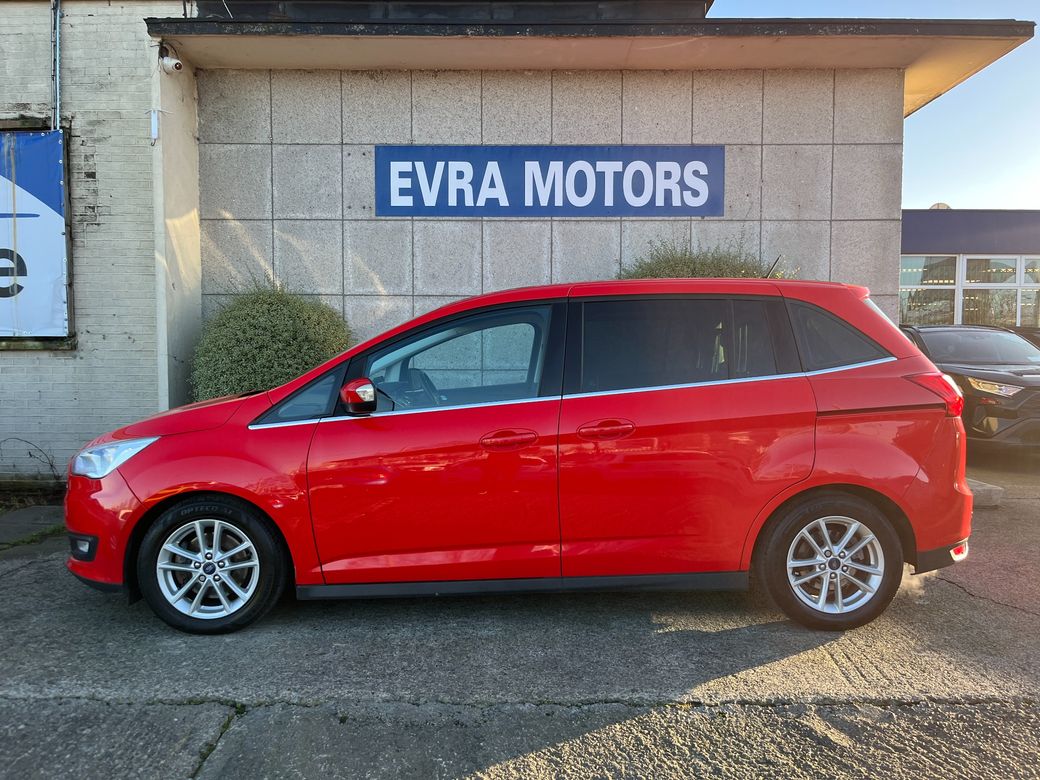 2017 Ford Grand C-Max