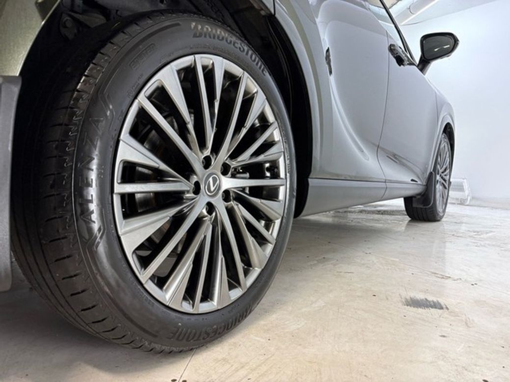 2023 Lexus RX450h+