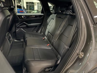 2022 Porsche Cayenne