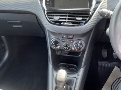 2015 Peugeot 208