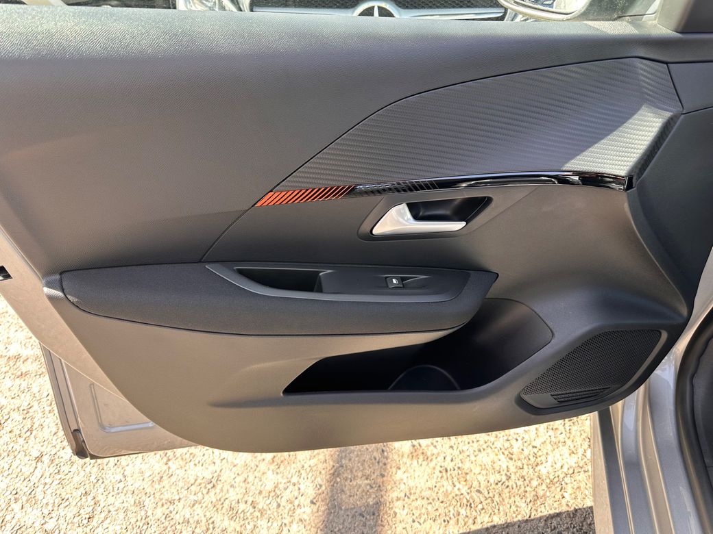 2020 Peugeot 208