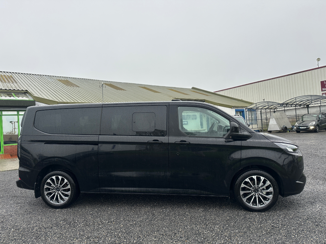 2026 Ford Tourneo Custom