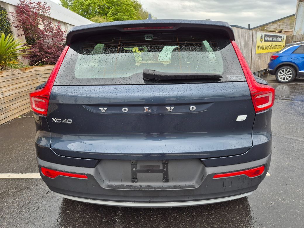2022 Volvo XC40