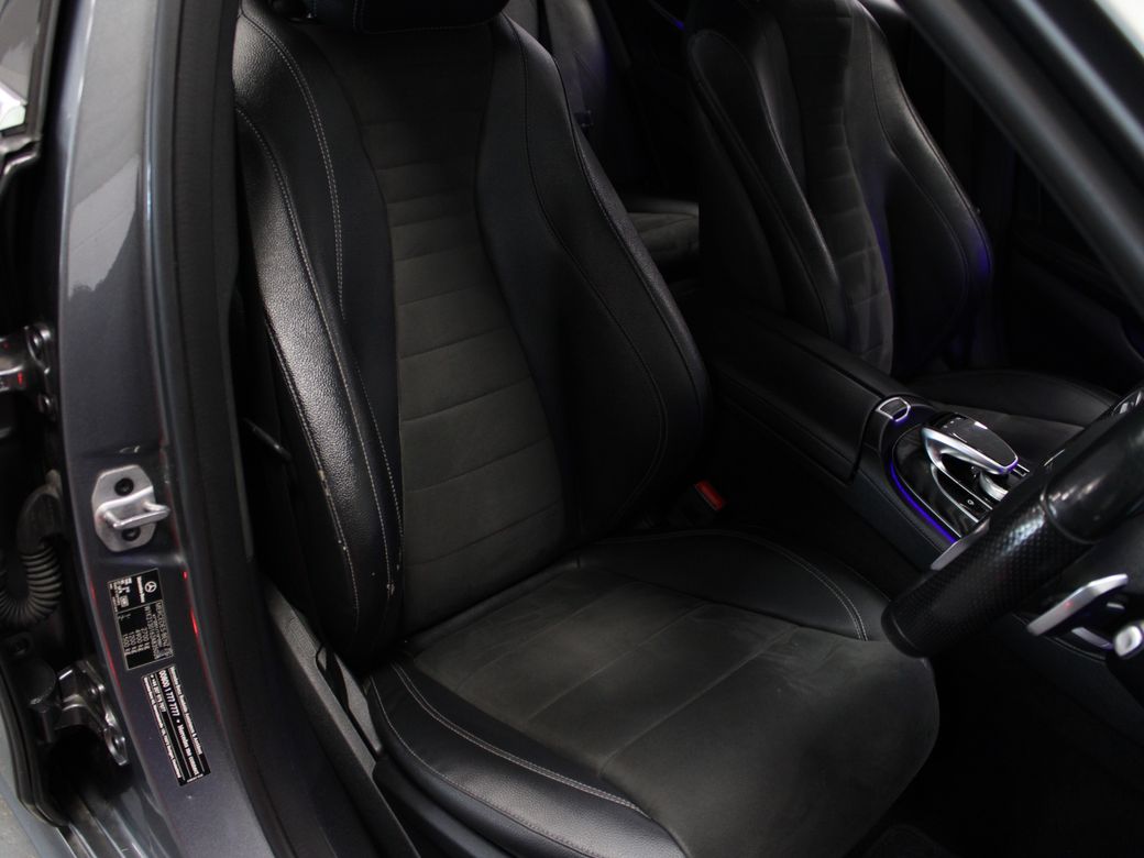 2020 Mercedes-Benz E 300