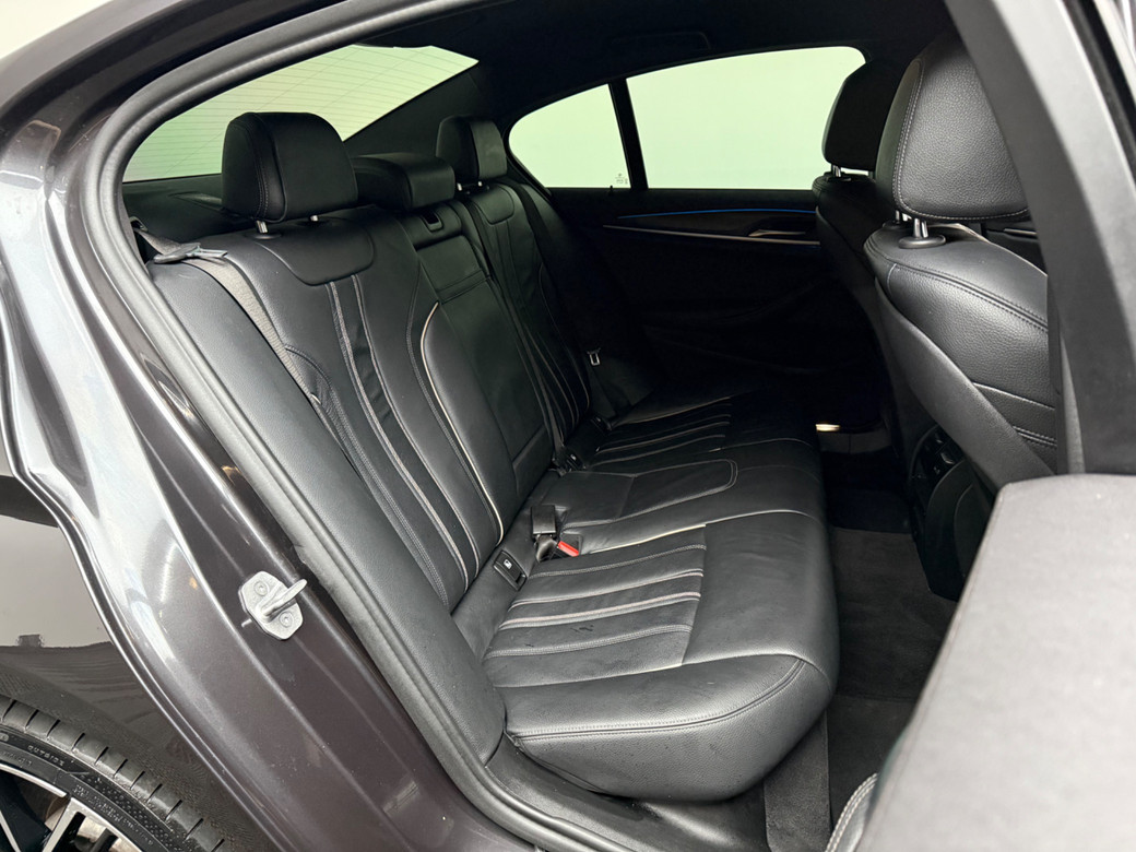 2021 BMW 5 Series