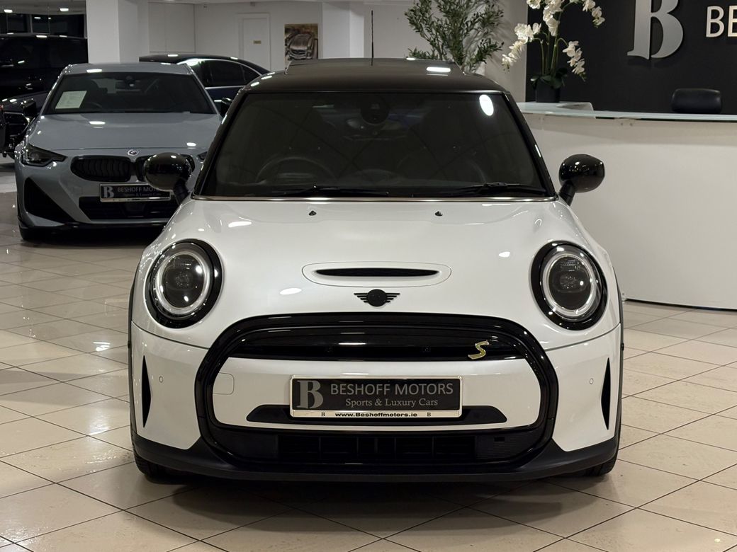 2024 Mini Hatch