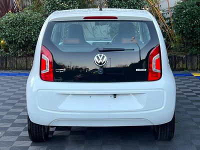 2016 Volkswagen up!