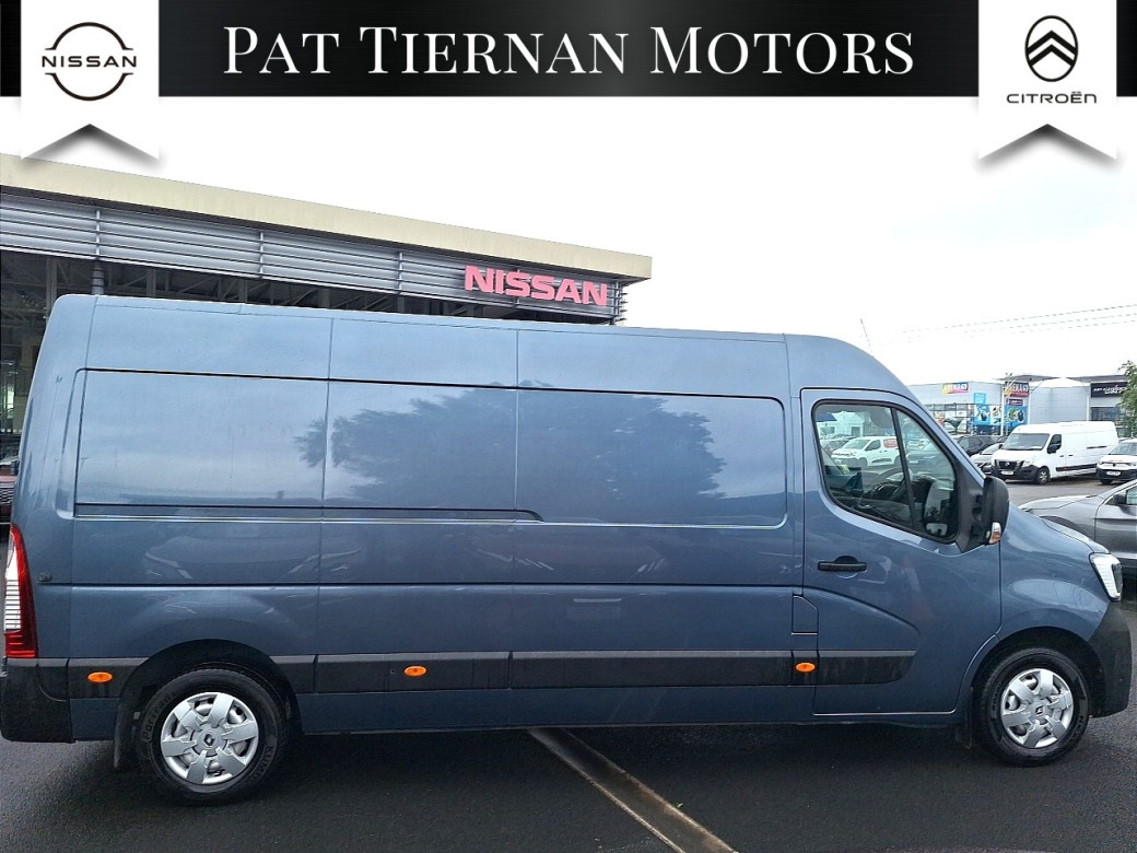 2021 Renault Master