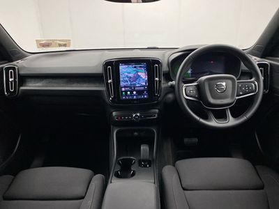 2026 Volvo EX40