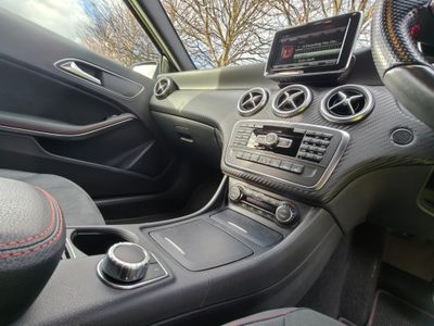 2015 Mercedes-Benz A 180