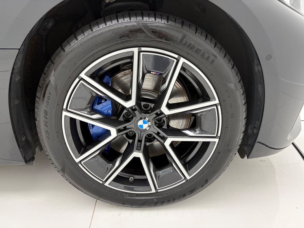 2025 BMW i4
