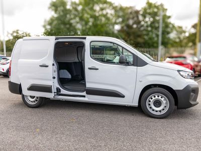 2025 Peugeot Partner