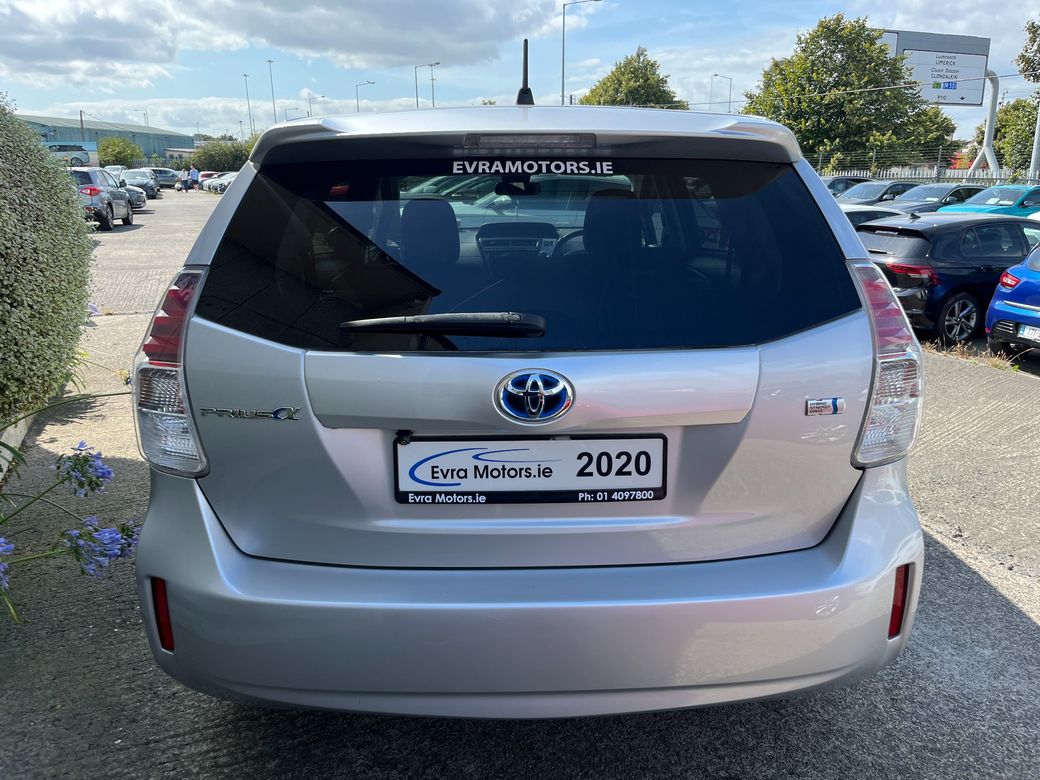 2020 Toyota Prius Alpha