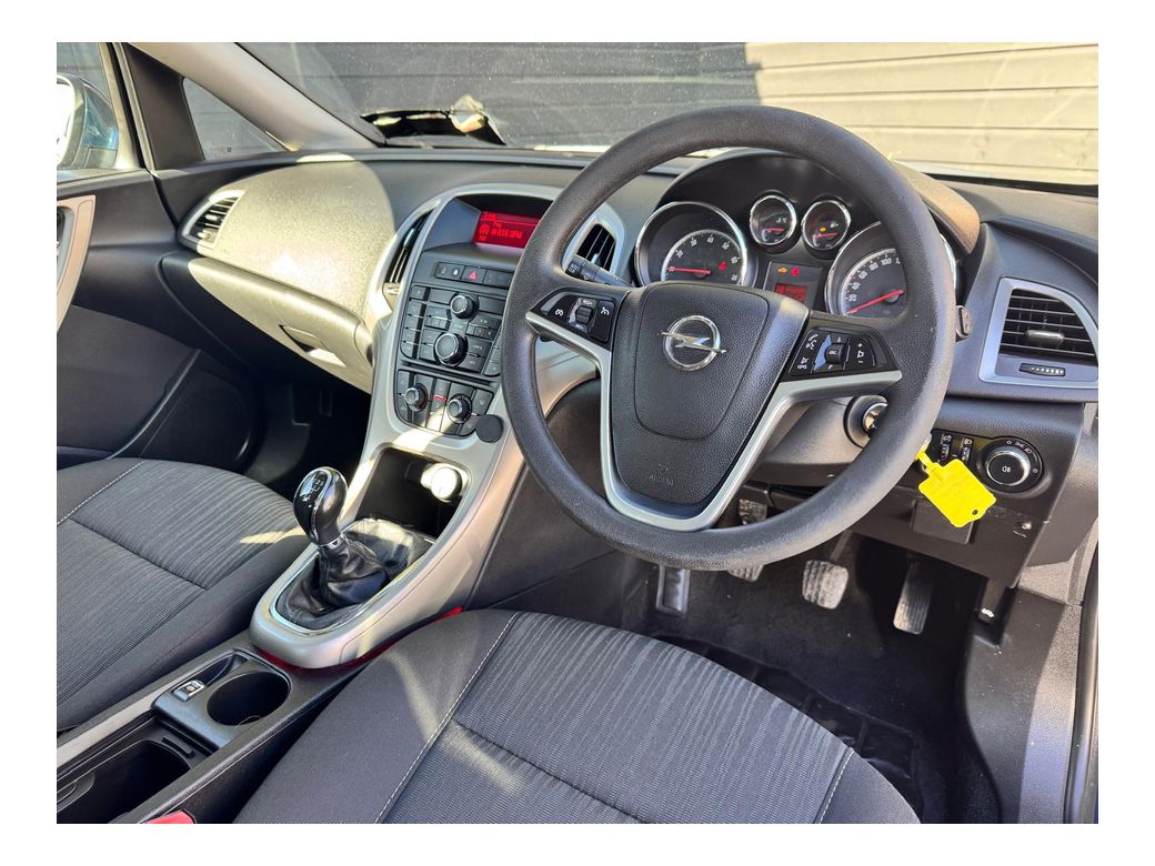 2011 Opel Astra