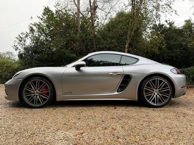 2019 Porsche Cayman