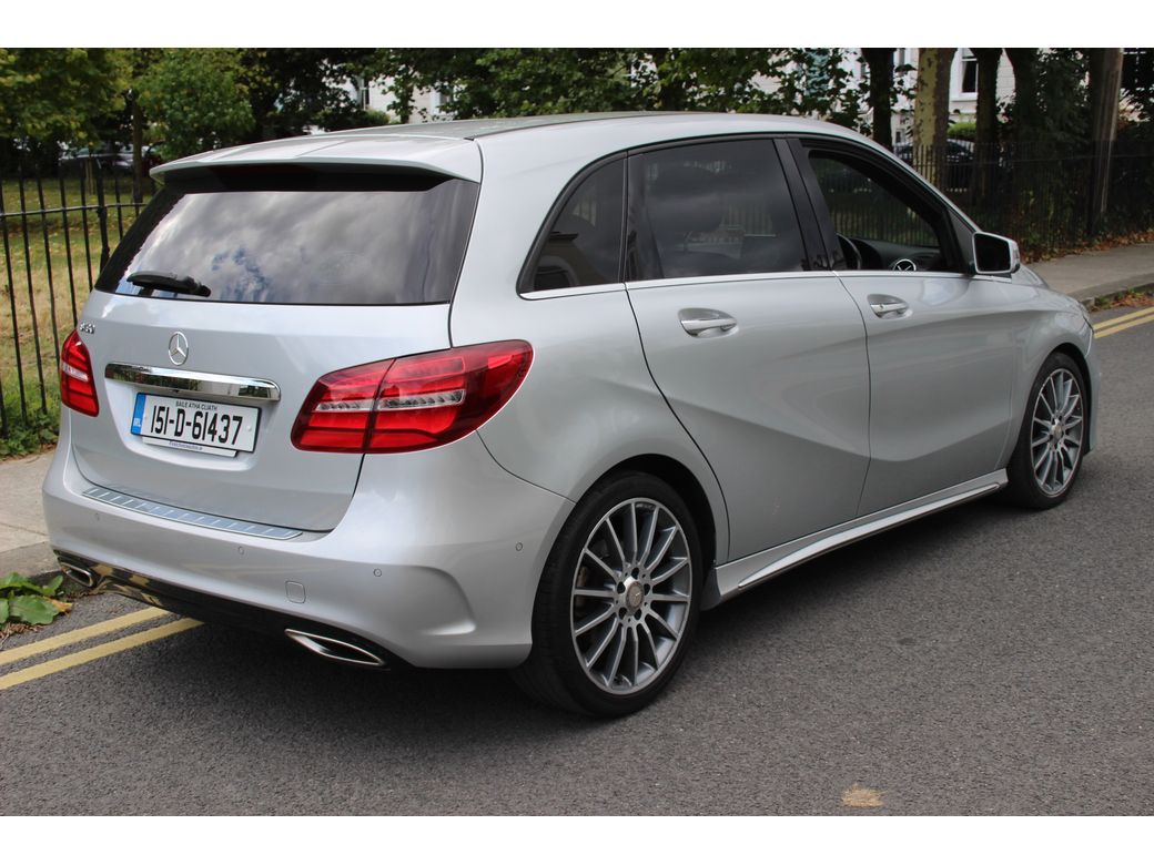 2015 Mercedes-Benz B 180