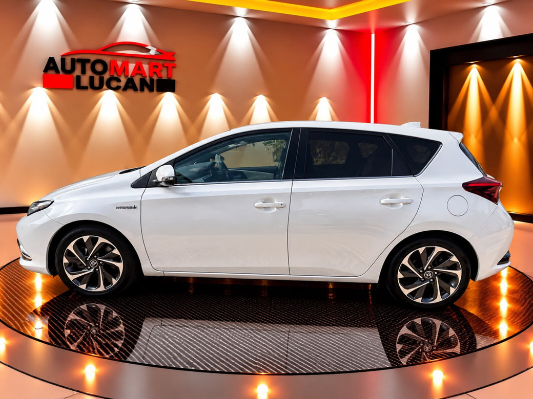 2016 Toyota Auris