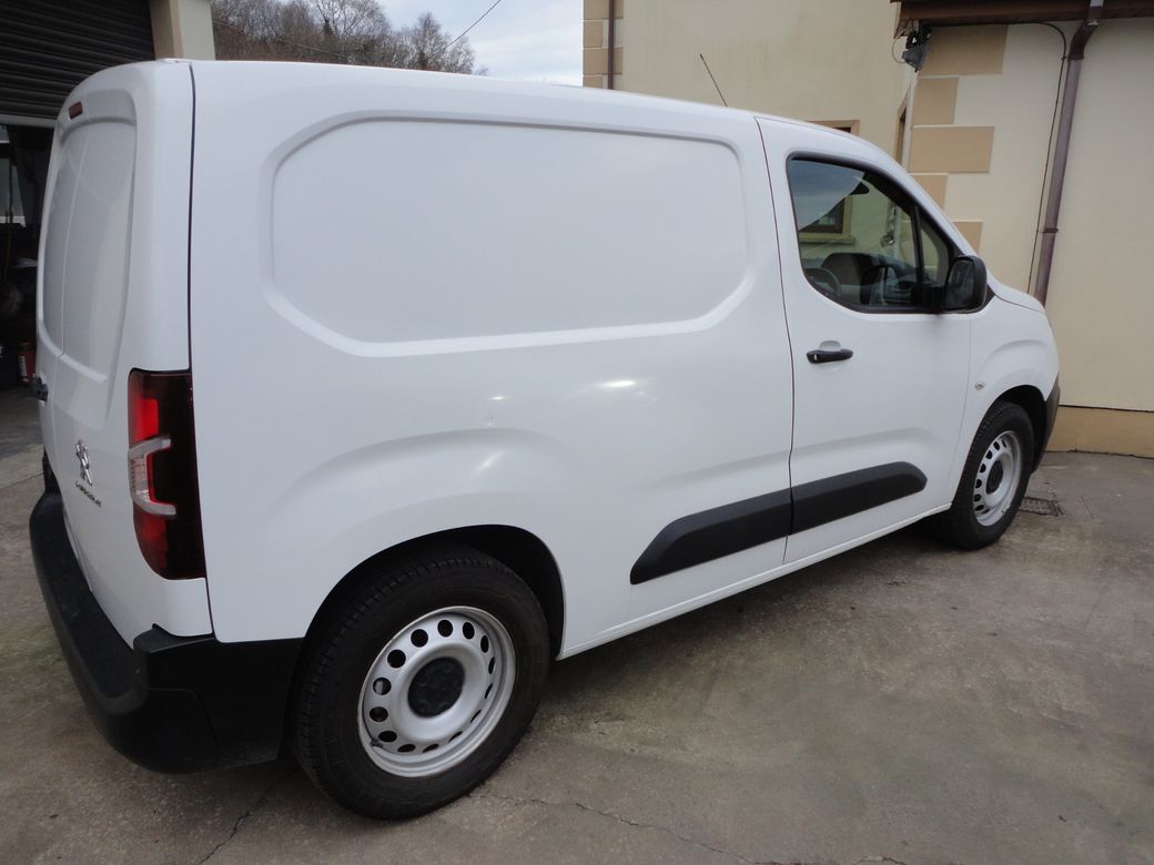 2021 Peugeot Partner