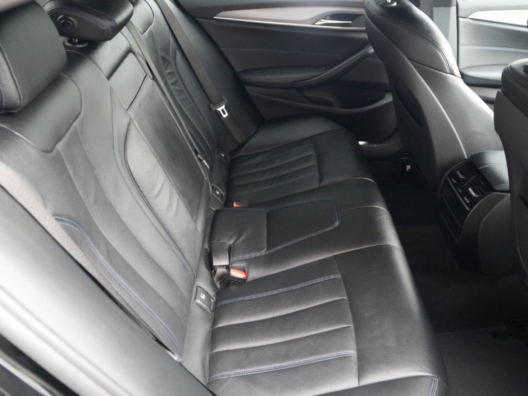 2018 BMW 520