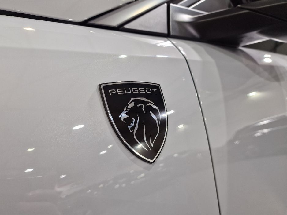 2024 Peugeot 5008