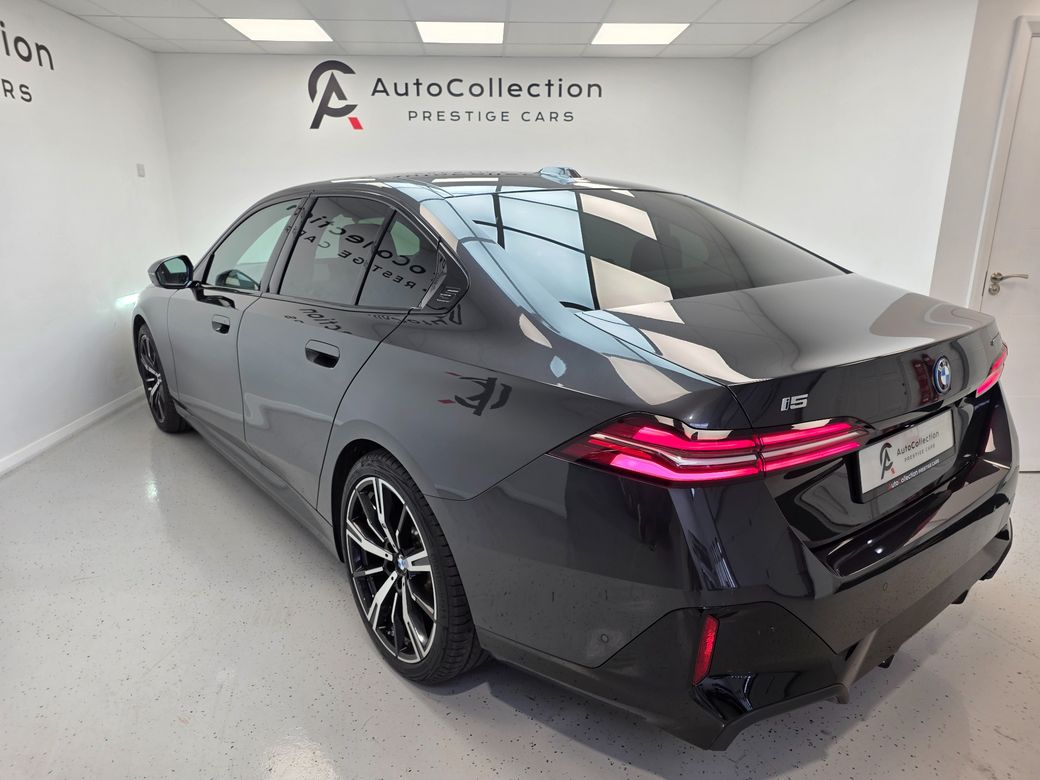 2025 BMW i5