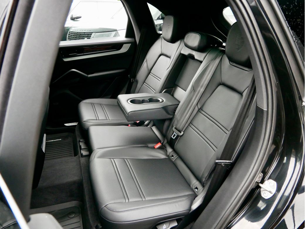 2025 Porsche Cayenne