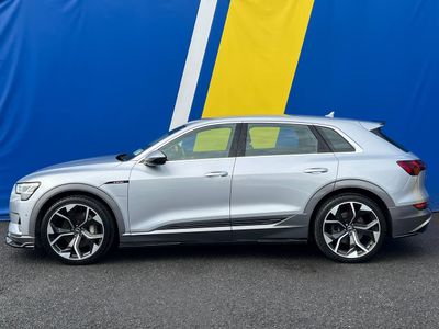 2022 Audi e-tron