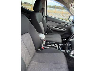 2017 Mitsubishi L200