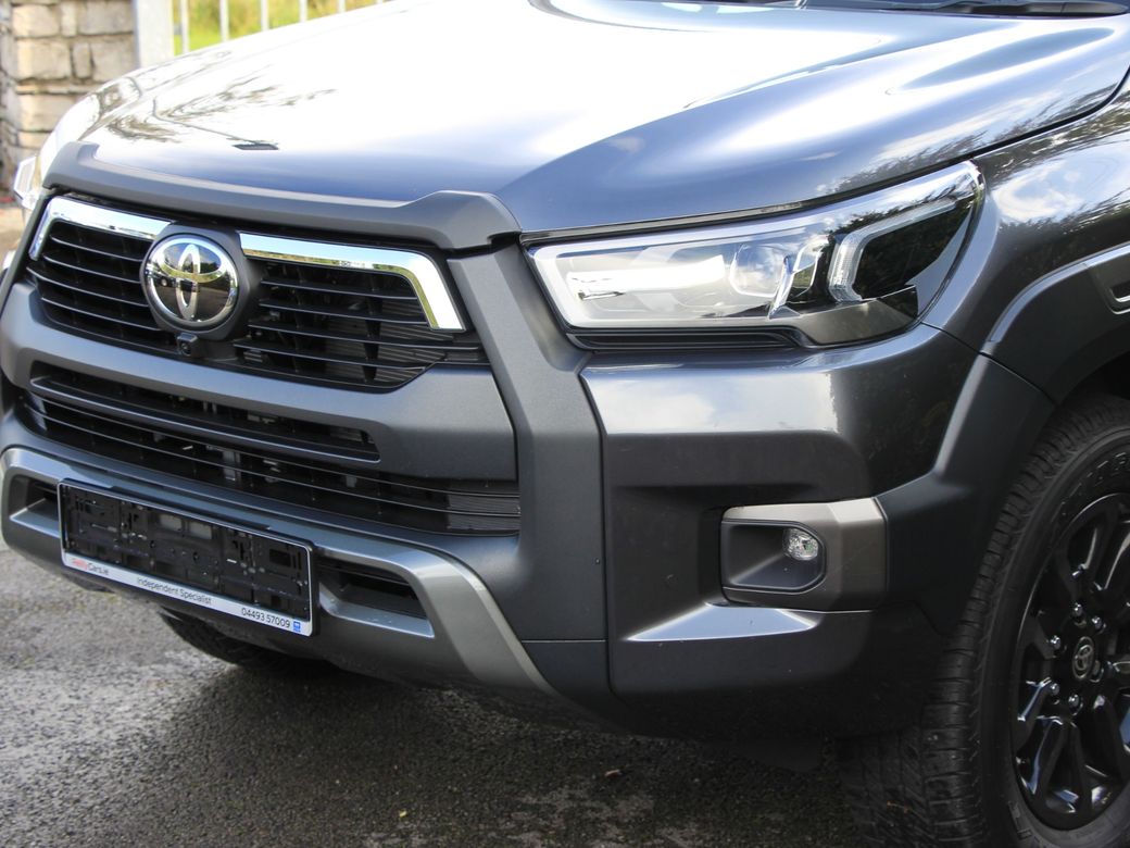 2025 Toyota Hilux