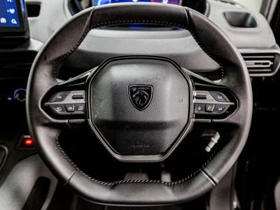 2025 Peugeot Rifter