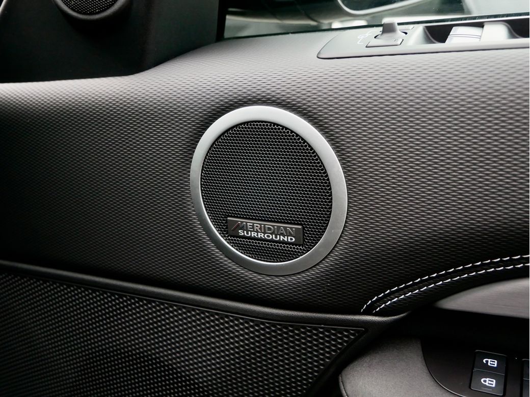 2025 Land Rover Discovery