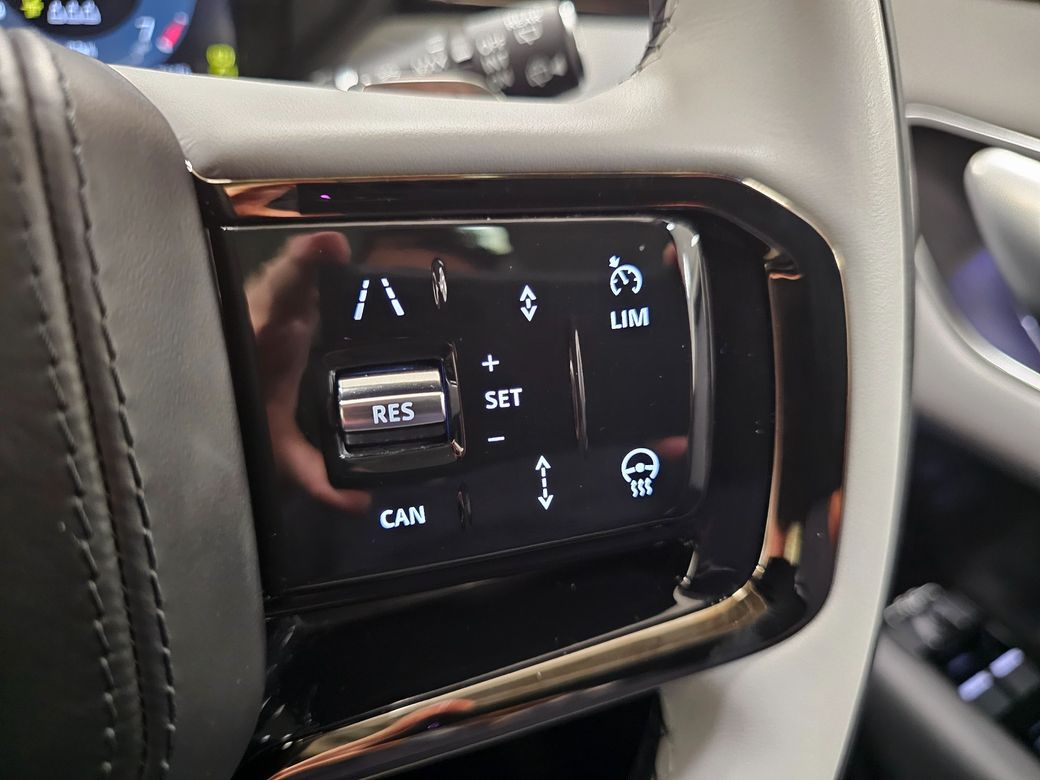 2025 Land Rover Range Rover Velar